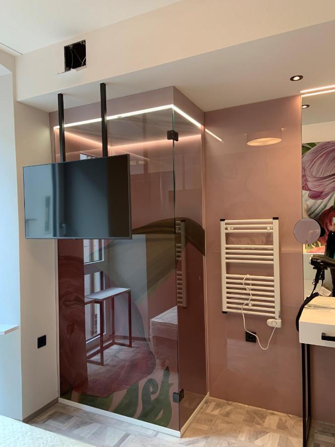 Art-Inn Design Self-Check-In-Hotel Linec Exteriér fotografie