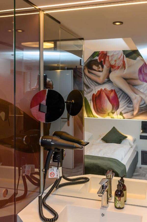 Art-Inn Design Self-Check-In-Hotel Linec Exteriér fotografie